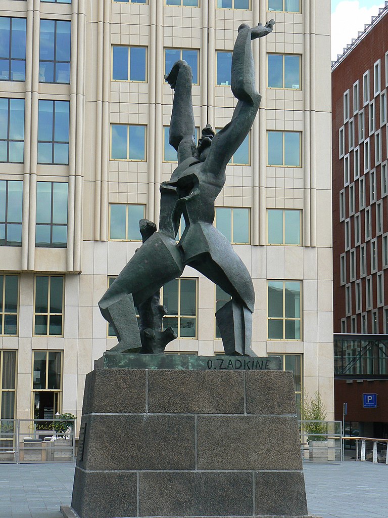 Zadkine sculpture entitled: City Without Heart, Rotterdam [CC BY 3.0]